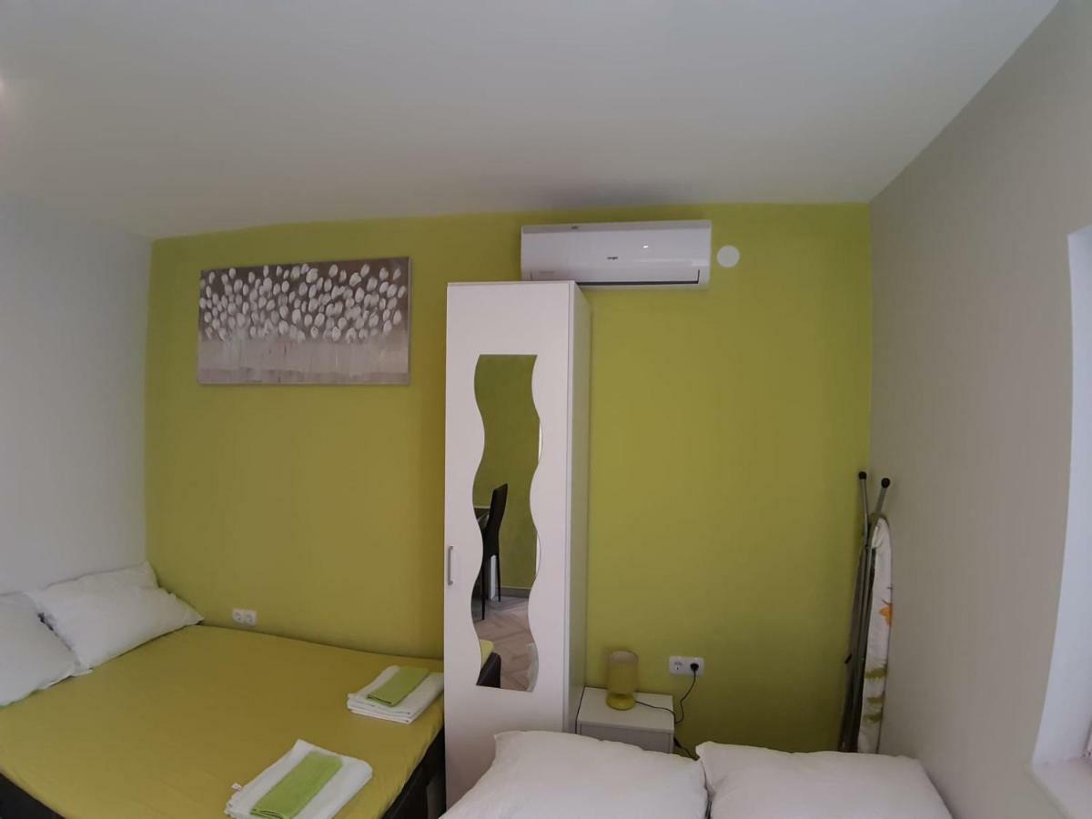 Studio Apartman F&L Makarska Exterior photo